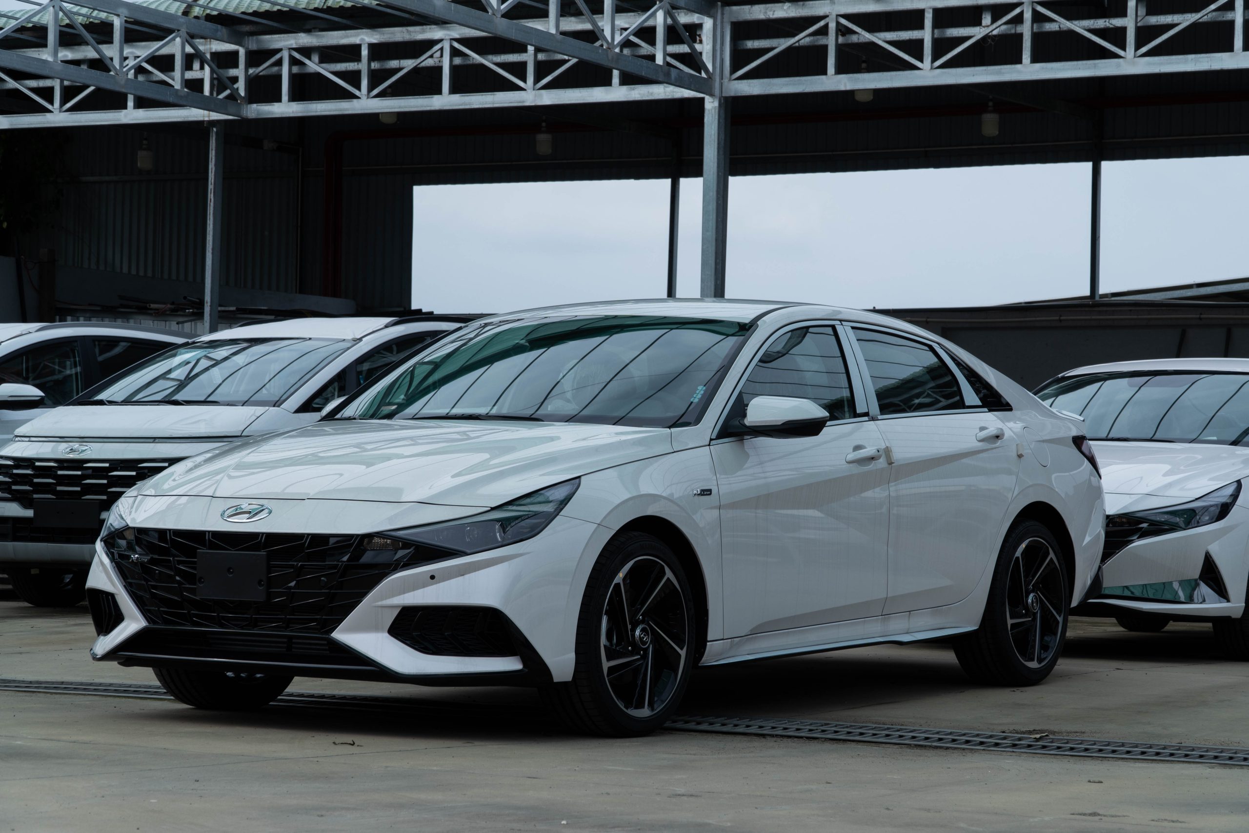 Ngoại thất Hyundai Elantra